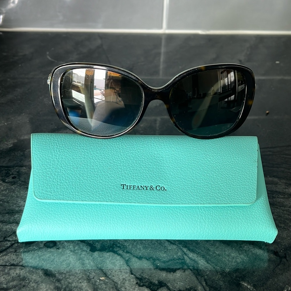 Tiffany & Co prescription Sunglasses, Case, and Microfiber cloth